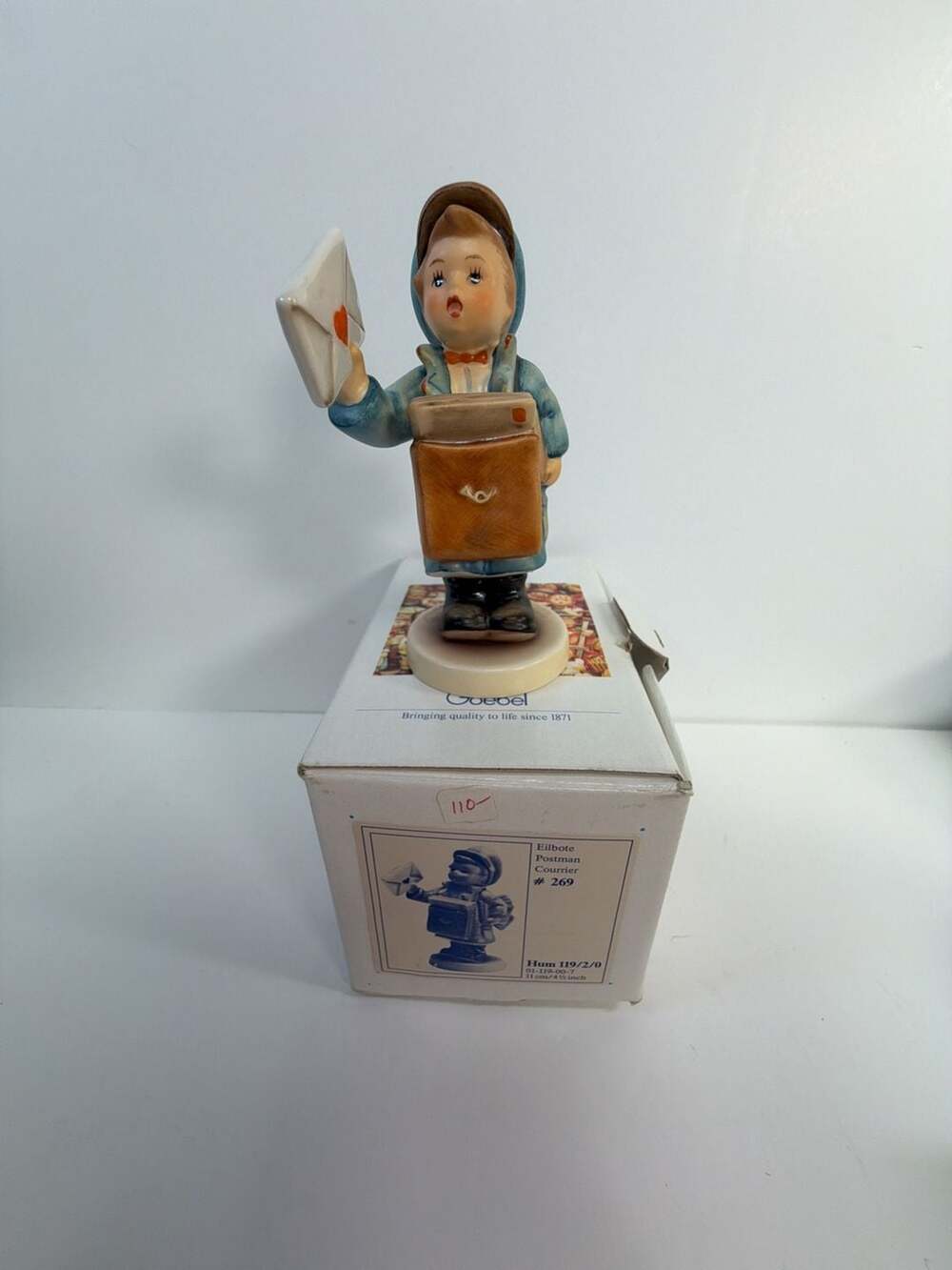 Goebel Hummel Eilbote‎ Postman Courrier Figurine #119/2/0